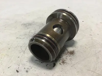 USED VICKERS 25-D10-30