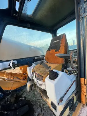 USED 1992 HYUNDAI ROBEX 290LC-3