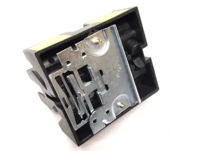 USED BUSS PYRAMID FUSE HOLDER
