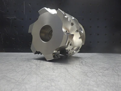 SECO 4" Coolant Thru Milling Cutter 1-1/2" Arbor R220.69-04.00-18M6AN (LOC3028A)