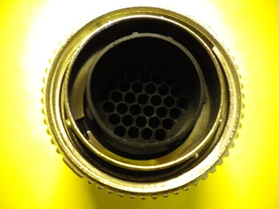 USED AMP 208472-3