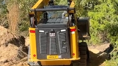 USED 2025 Caterpillar 275 XE