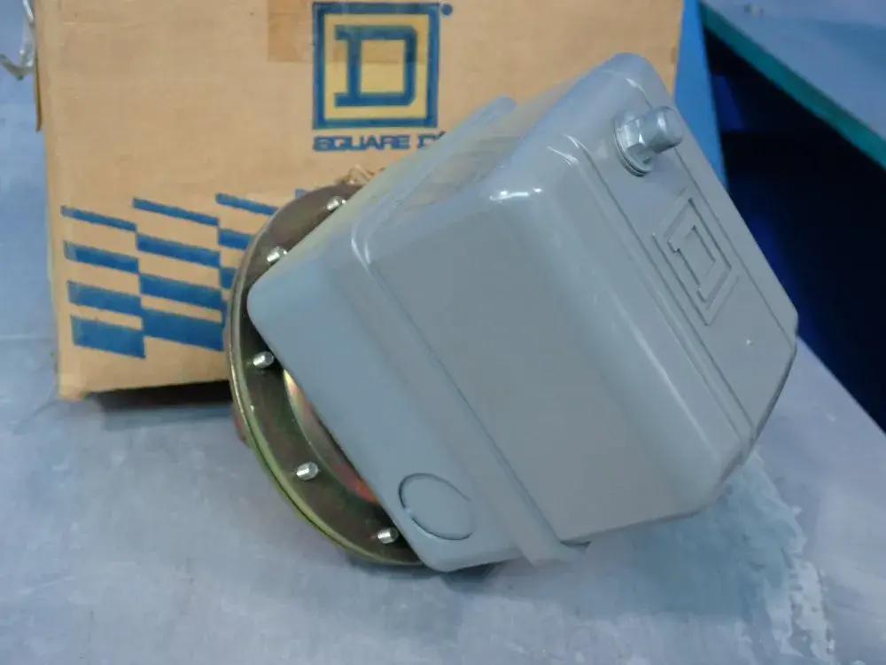 NEW SQUARE D 9016GVG1J99R