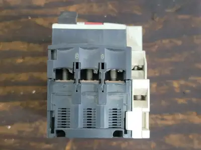 USED TELEMECANIQUE GV2ME06