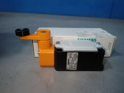NEW SIEMENS 3SE3 1201GW