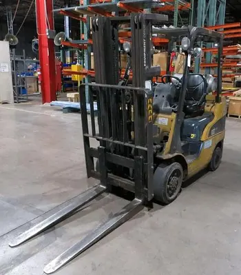 USED 2014 CATERPILLAR C5000