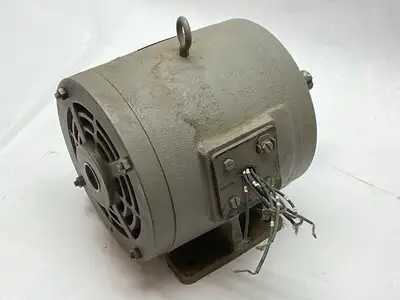 USED TOSHIBA INDUCTION MOTOR 3-PHASE 3440RPM 13.4/6.7A 230/480VAC