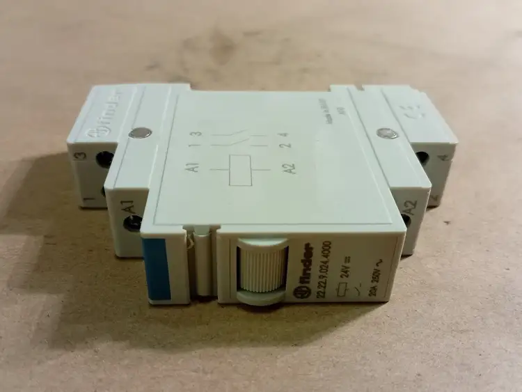 New | in-Stock FINDER 22.22.9.024.4000 Misc Electrical & Power Parts British Columbia CA | Lenmark #249064