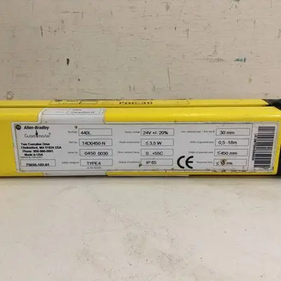 USED ALLEN BRADLEY 440L-T4D0450-N