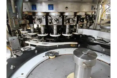 24 head / valve rotary filler, filling machine, stainless