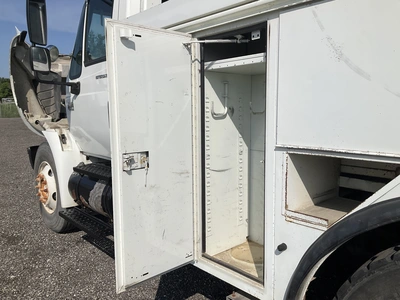 Used 2007 INTERNATIONAL 4200 Bucket (boom) trucks Michigan US | Miedema Asset Management Group #1304736