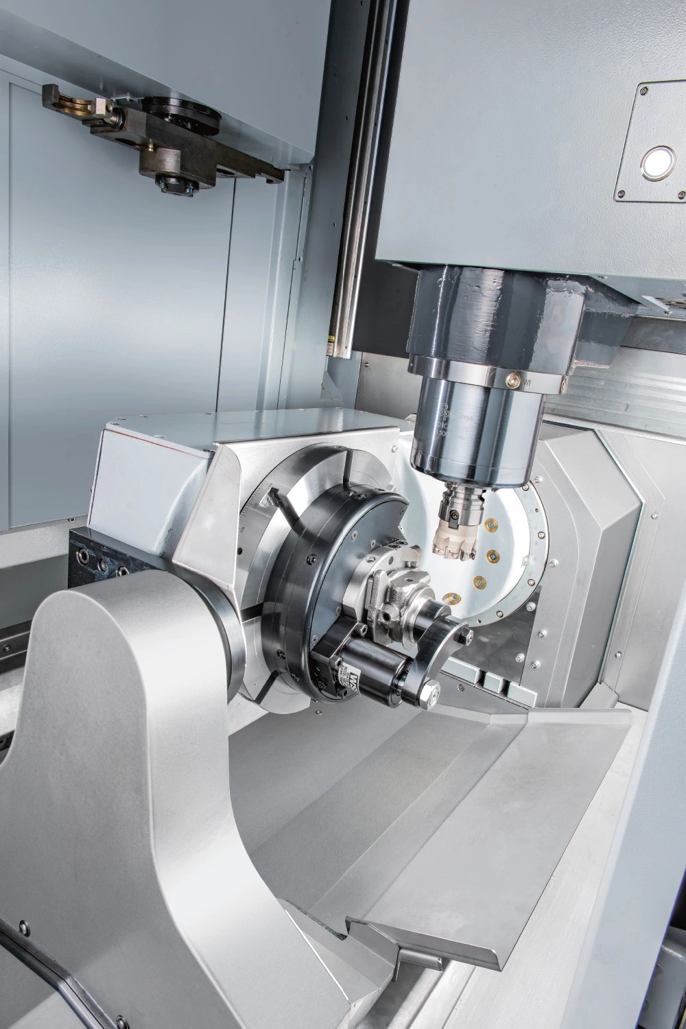 WVM 5 Axis Trunnion Table