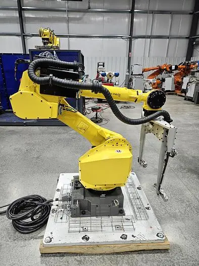 Used FANUC M-710IC/70 Robots Ohio US | Six Axis Solutions #397917