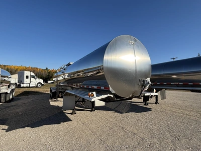 Used 2017 WALKER MILK TANKER TRAILER Liquid Supply Trailers Michigan US | Miedema Asset Management Group #1709458
