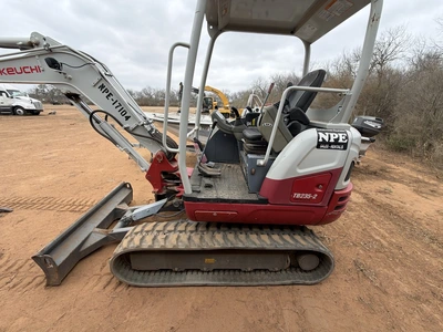 USED 2022 TAKEUCHI TB 235-2