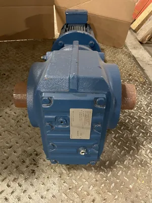 NEW Sew-Eurodrive KT77AM184DRN100L4 Worm Gear Drive / Speed Reducer 40.04:1