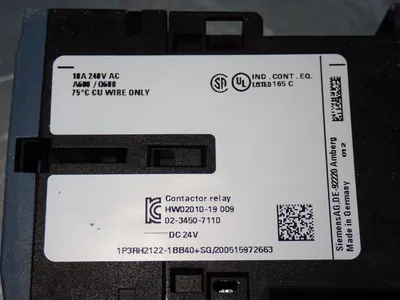 NEW SIEMENS 3RH21221BB40