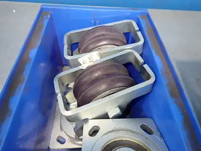 Caster Concept Seal Casters