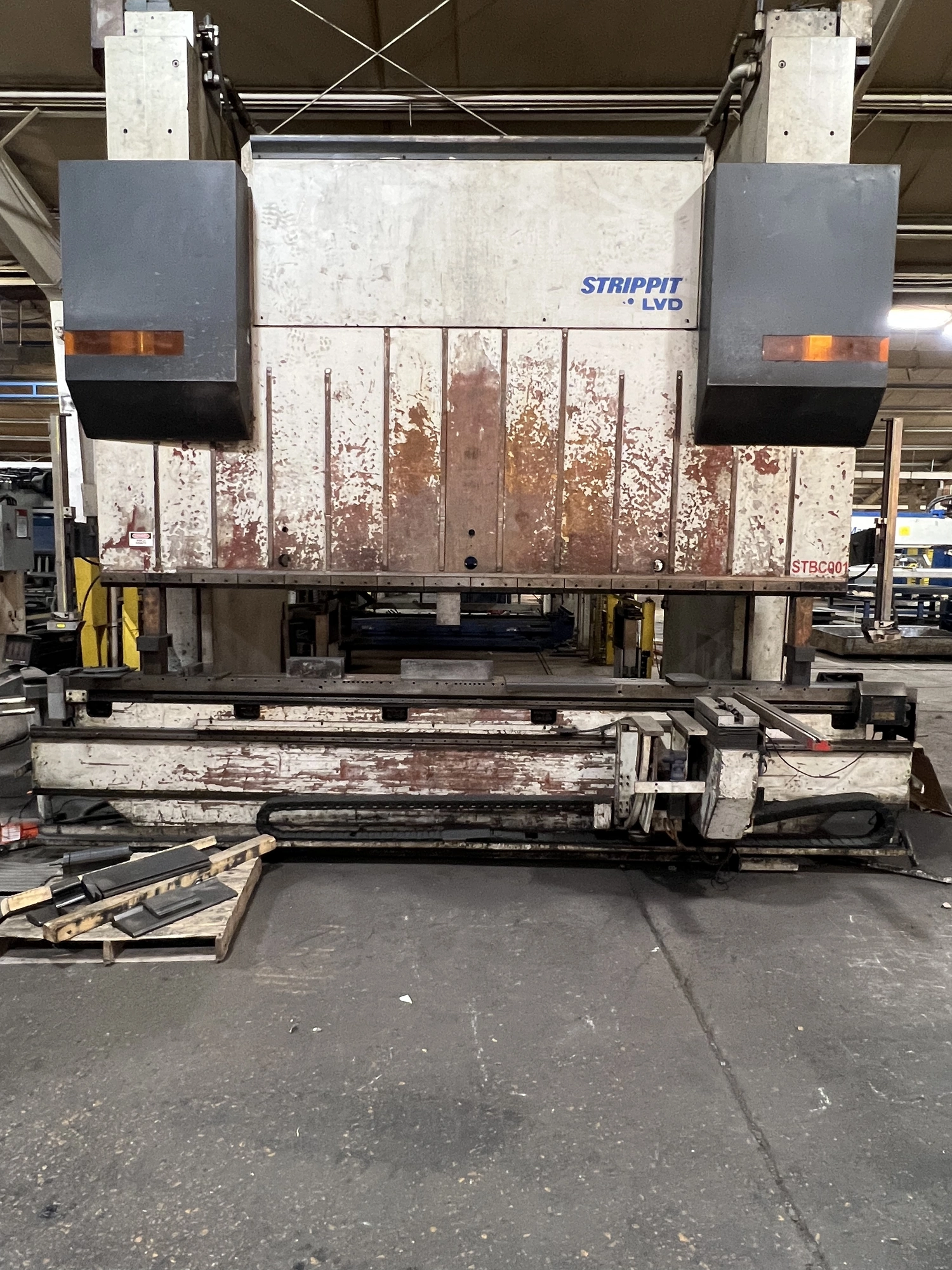 USED 2002 LVD STRIPPIT PPEB 350BH13