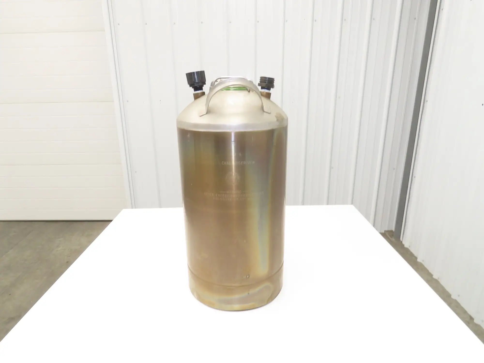 Challenger Stainless Dispensing Pressure Vessel Tank 130 PSI 8 Gallon