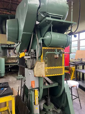 MINSTER #6 OBI / Gap Frame Press | Universal Press & Machinery (UPM) (2)