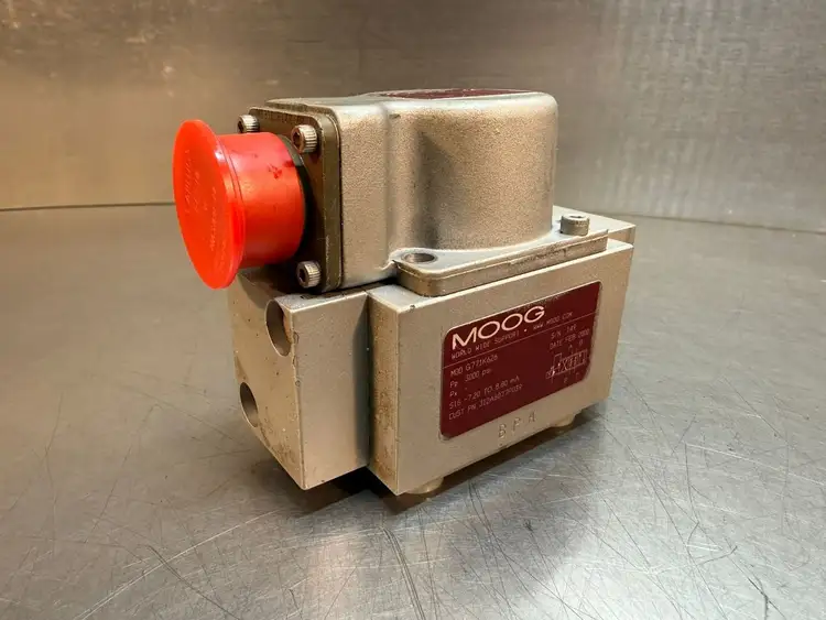 Used MOOG _UNKNOWN_ Solenoid Valves South Carolina US | Palmetto Automation #1151784