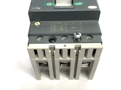 USED ABB MOLDED CASE CIRCUIT BREAKER SACE TMAX 3-POLE SACET1N160