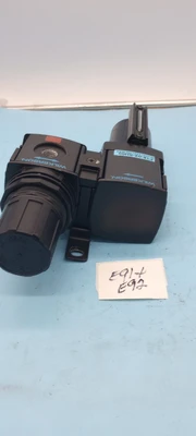 USED Wilkerson F18-02-SH00 + R19-02-CA00