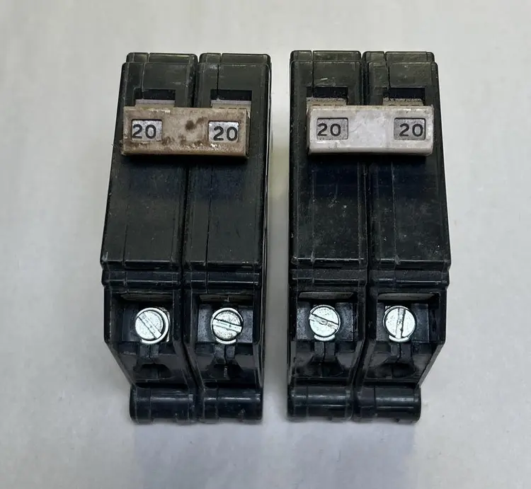 Used CUTLER-HAMMER CH220 Miscellaneous Equipment (Electrical & Power) | Surplus Asset Holdings #1195212