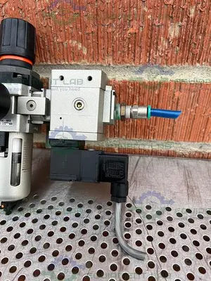 USED SMC NAW3000-N03 FILTER REGULATOR 0.05-0.85MPA W/ SMC PNEUMATIC / SOLENOID  VALVE