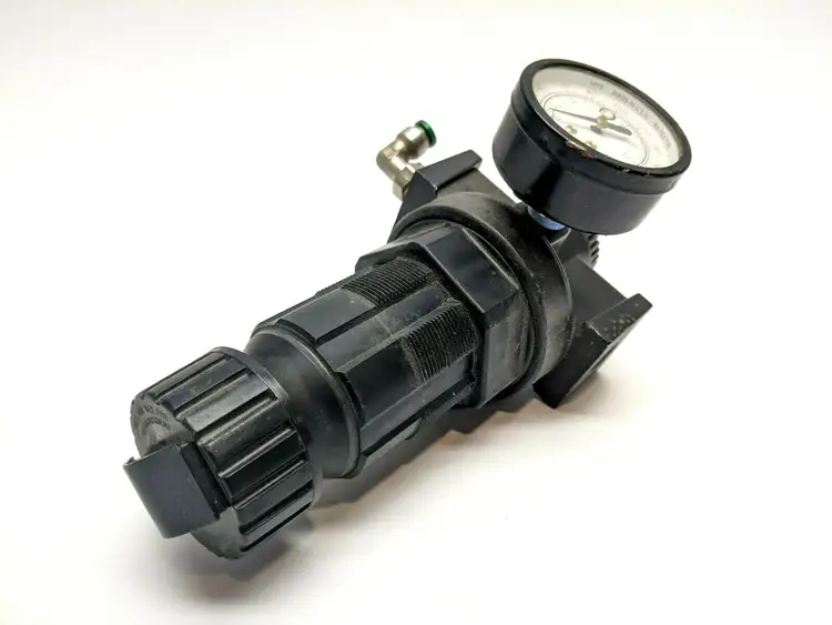 Used MASTER PNEUMATIC _UNKNOWN_ Air Pressure Regulators | Maverick Industrial Sales #1114431