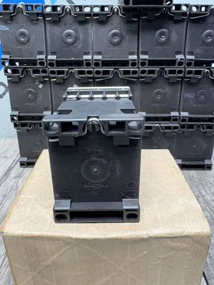 SIEMENS 3RH1140-1BB40 Electrical/PLC/Automation | ESS Industrial Equipment Sales (6)