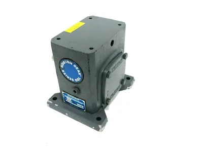 NEW BOSTON GEAR 718B10J GEAR REDUCER 10:1
