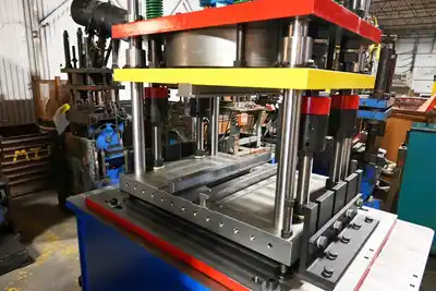 New 30 Ton x 3″ UCG 4-Post Pneumatic Cut-Off Press