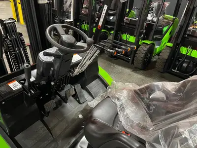 Used 2026 Viper FD35RT2 Internal Combustion Forklifts: Pneumatic Tire New York US | United Lift #1446879