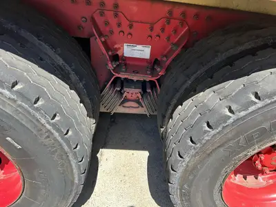 USED 2011 AUTOCAR XPEDITOR