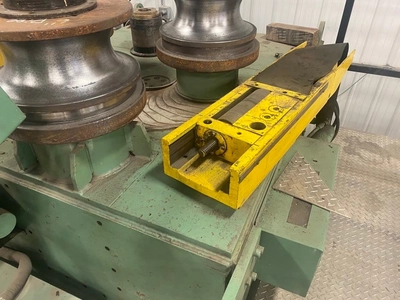 Haeusler HPR-15 Hydraulic 6.29" x 0.74" Horiz/Vert. Roll Bender