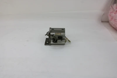 USED SMC SMC CDQ2B50-30D