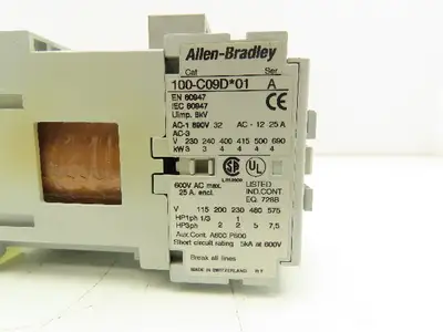 Allen Bradley 100-C09D*01 IEC Contactor 9A 3-Pole 600V 24VDC Coil  Lot of 4