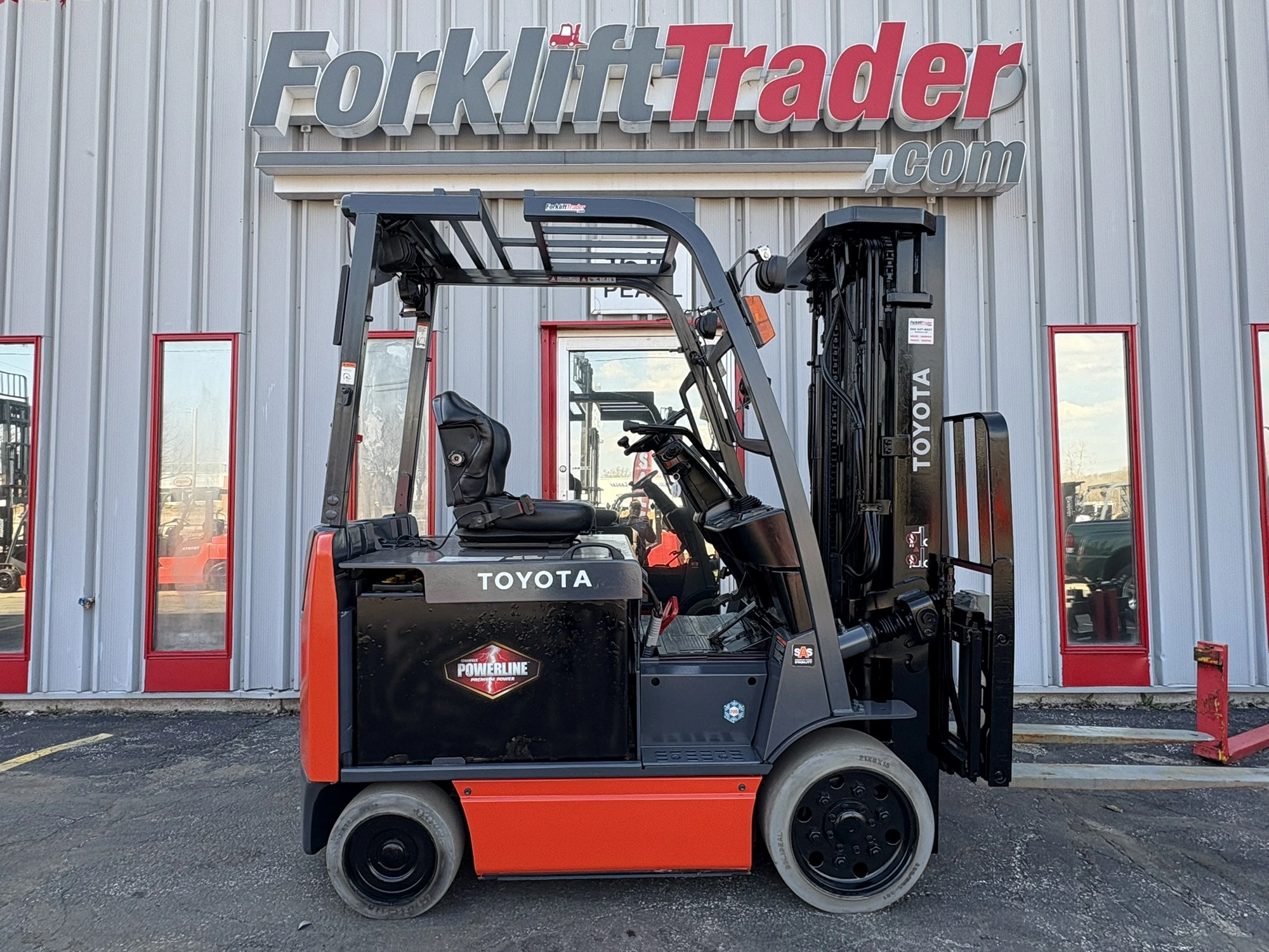 USED 2023 TOYOTA 8FBCU30