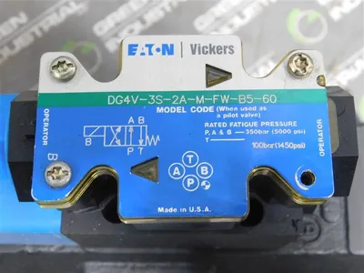 Vickers DG5V-8-S-2A-E-M-FW-B-10 Directional Control Valve 02-325891 5000PSI Used
