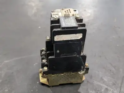 USED ALLEN-BRADLEY 700-NT