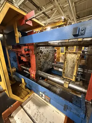 Used _UNKNOWN_ _UNKNOWN_ Injection Molding Machines Michigan US | Harbor Machinery Inc. #1421719