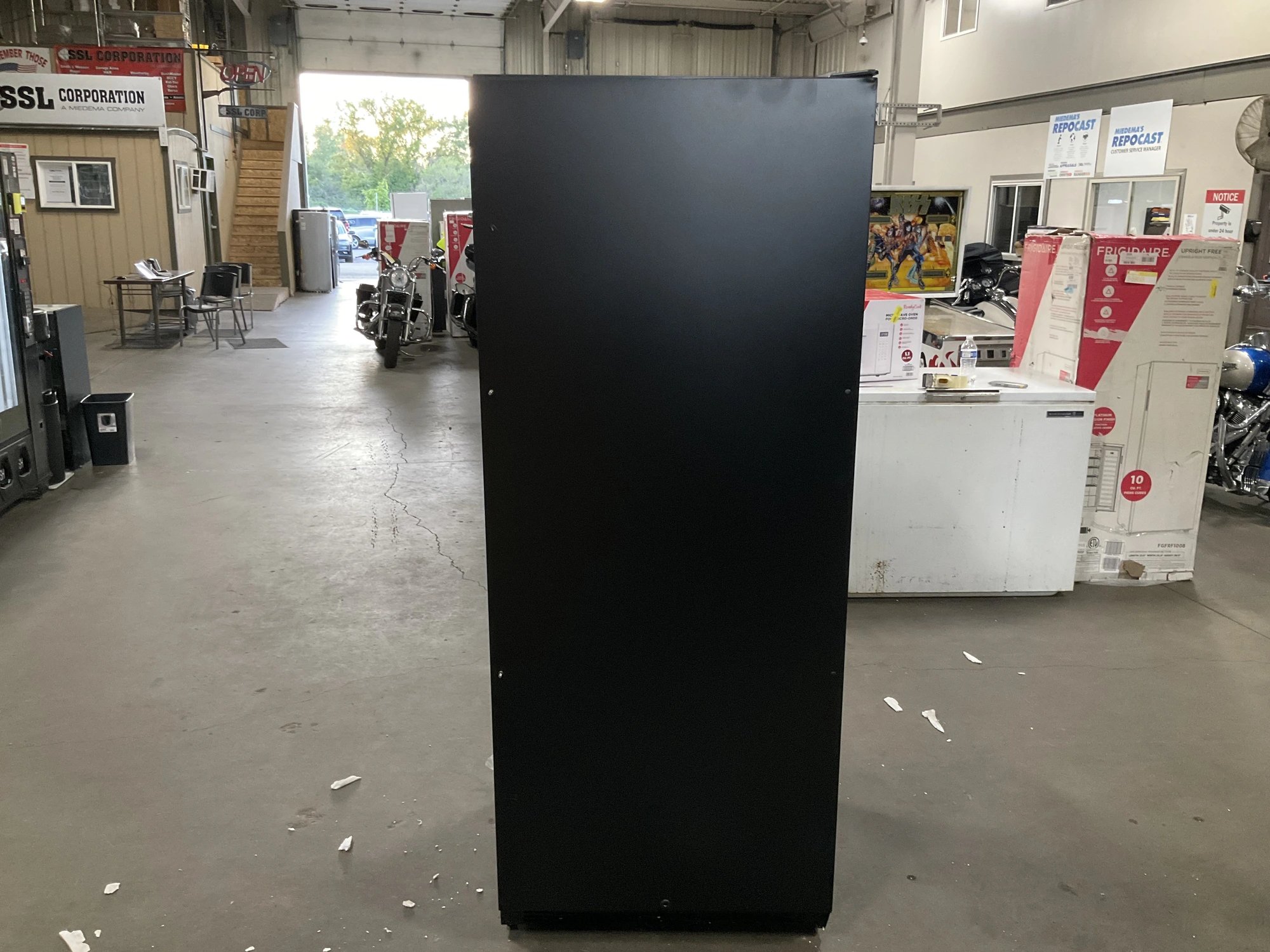 Used VINOTEMP EL-300GFEBRR Bottle Coolers Michigan US | Miedema Asset Management Group #1437314