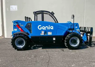 USED 2018 GENIE GTH-5519