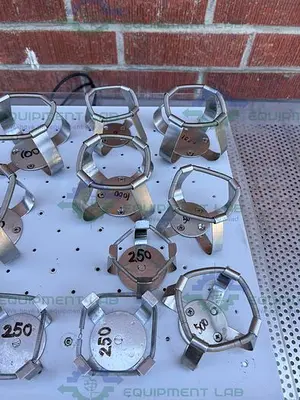 USED VWR OS-500 ORBITAL SHAKER W/ 0.75" ORBIT & BEAKER HOLDERS