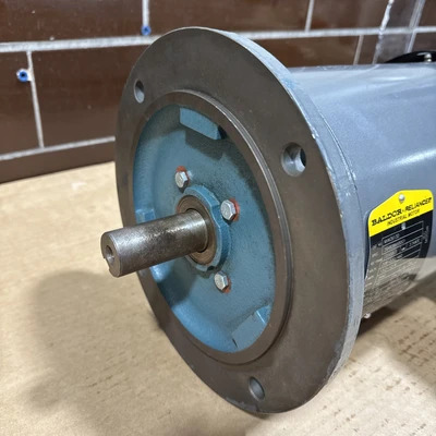 NEW Baldor MVM3613D