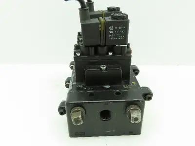 A239SS-120-A IR ARO Pneumatic Solenoid Air Control 2 Valve Manifold Block 3/8"