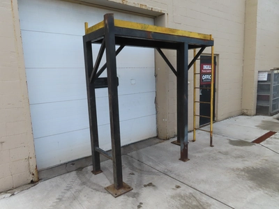 Catwalk Platform, 32" x 94" x 91" high