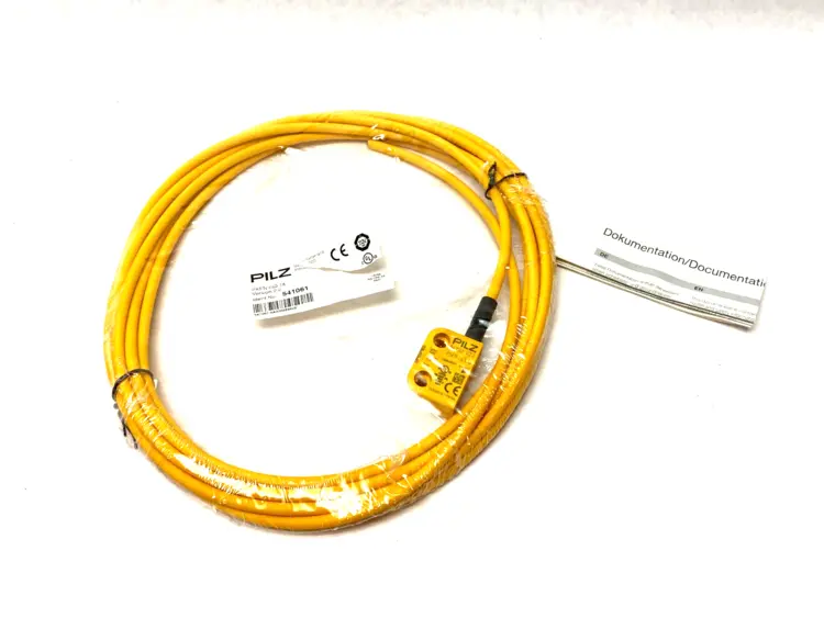 Used PILZ RFID CODED SAFETY SWITCH, 2-SAFE SC OUTPUTS Relays & Switches | Maverick Industrial Sales #1111475